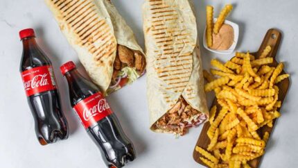 Kebab Grande + Batata + Bebida – Sanduíche de kebab grande com batata e bebida